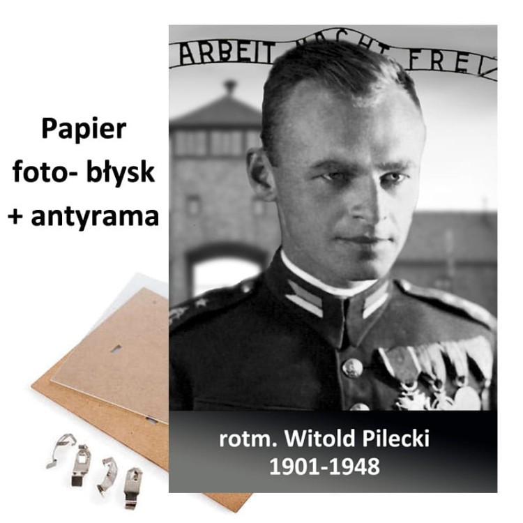Oryginalny portret Witolda Pileckiego czarno-biały z napisem "arbeit mach frei" do zawieszenia na ścianę